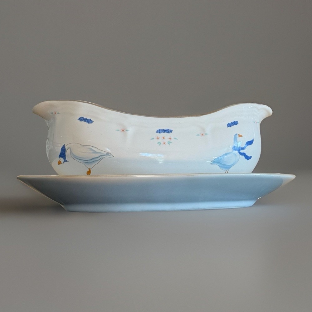 Gravy Boat Blue Ribbon Goose 16 oz Cottage Core Stoneware White Blue With Plate